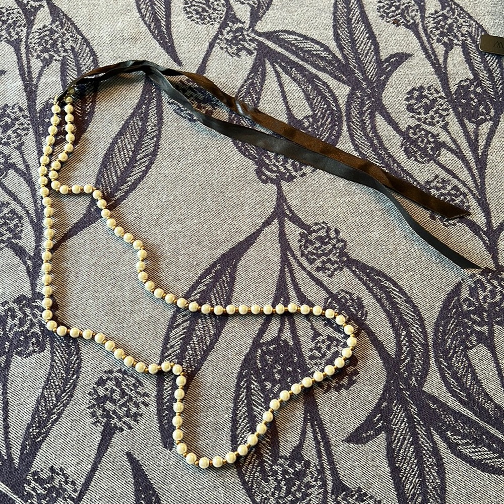 Mini Pearl J. Crew necklace with ribbon